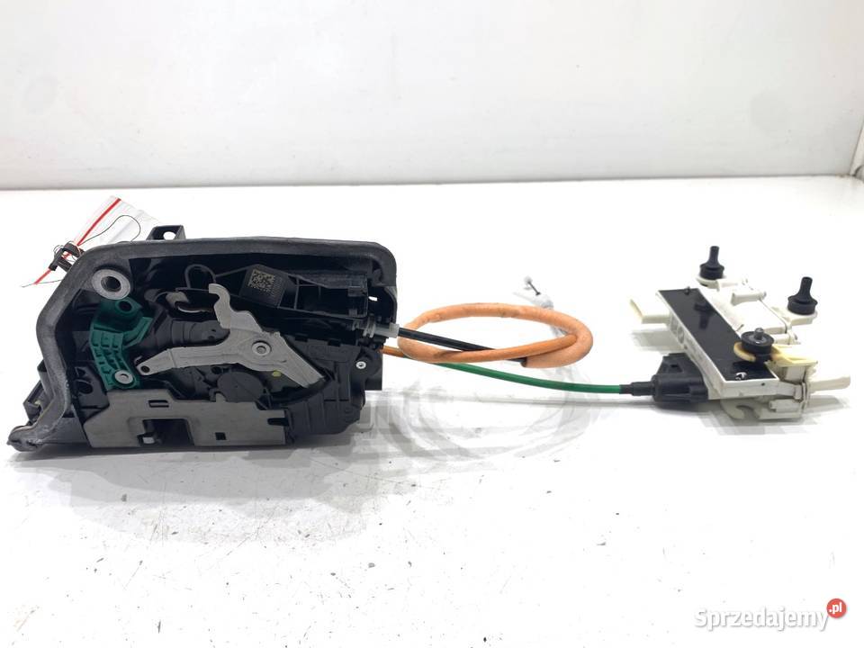 ZAMEK DRZWI LEWY TYŁ BMW G30 SedanLimuzyna