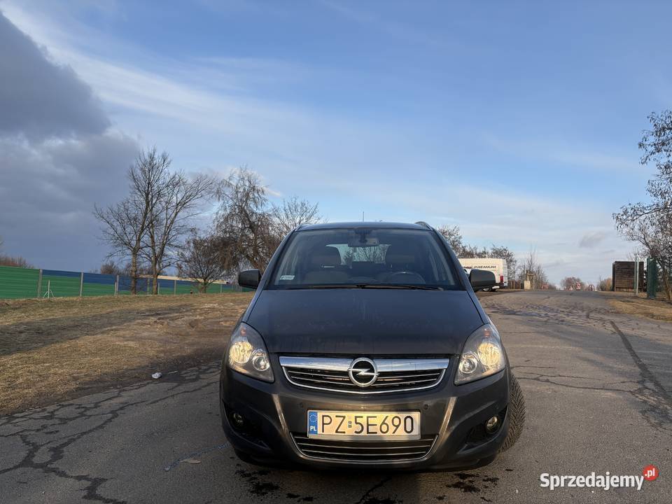 Opel Zafira B 17 CDTI 2014 7osobowa dużym Rok produkcji 2014 Luboń