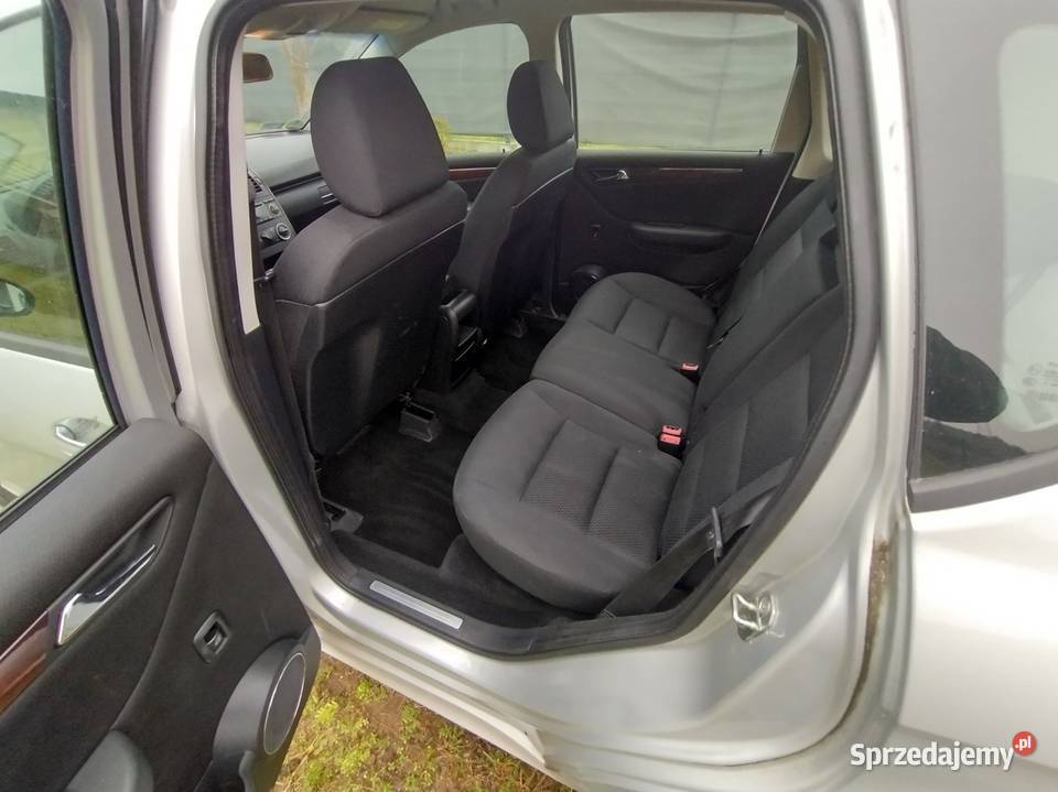 zadbany Mercedes 15 benzyna 2007r Ełk