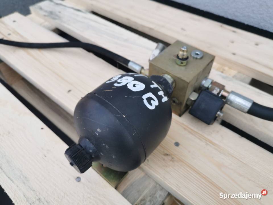 Akumulator hydrauliczny CAT TH 330B Wilkowo