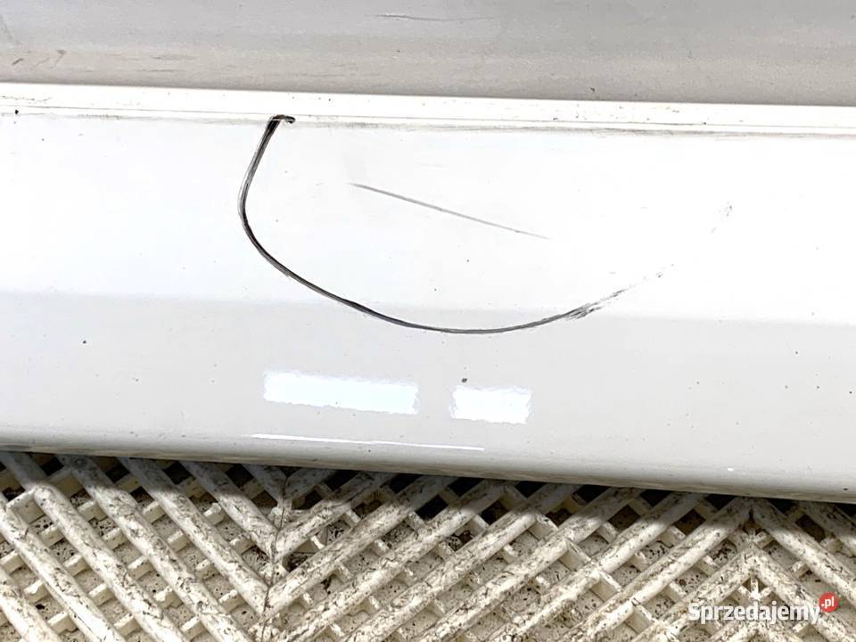 LISTWA PROGOWA LEWY BMW G30 SedanLimuzyna