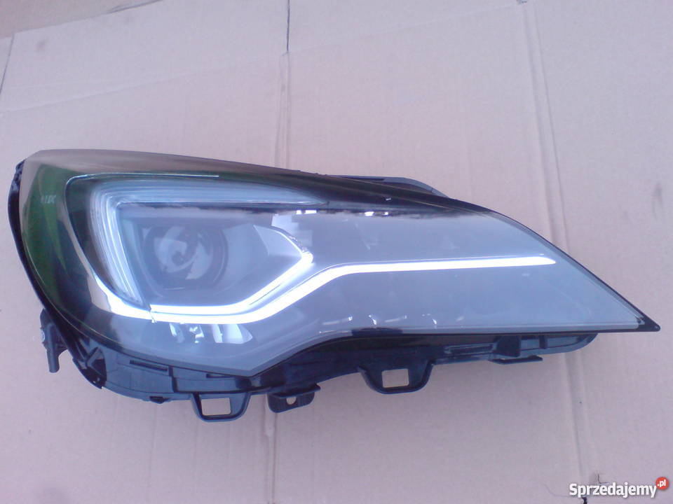 Reflektor lampa przód prawa Full LED Opel Astra Koszalin