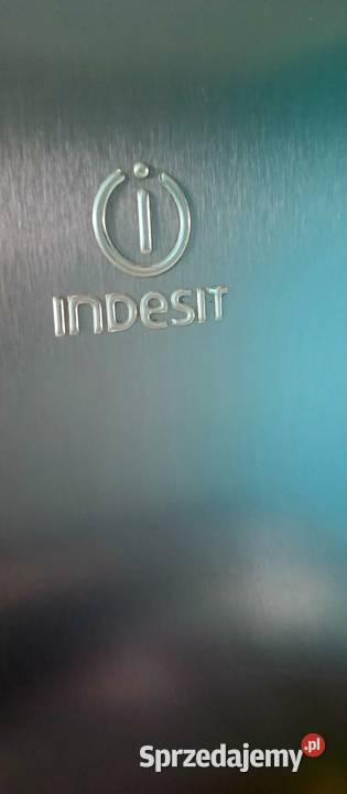 Lodówka Indesit srebrna Września