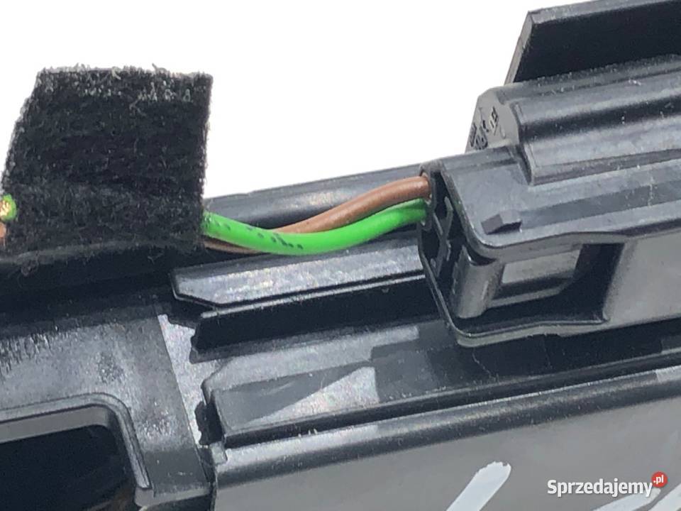 ZAMEK DRZWI PRAWY TYŁ DACIA DUSTER Hatchback podkarpackie