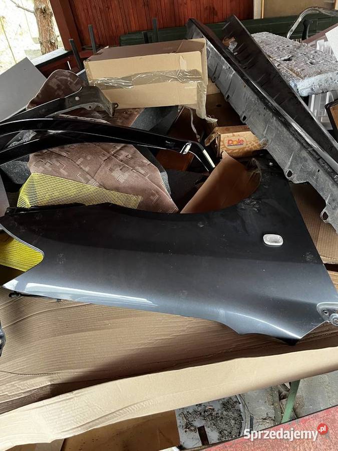 Toyota corolla e12 3d części srodek i zewnatrz Augustów