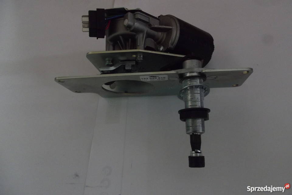 Silnik wycieraczek szyby przedniej MTZ BELARUS