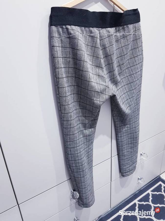 Damskie spodnie w dużym rozmiarze z defektem Spodnie Dąbrowa Górnicza