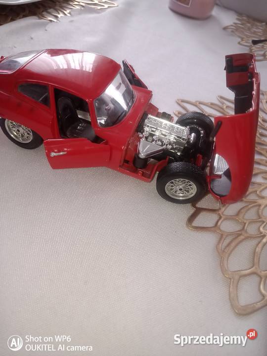 Jaguar E stan kolekcjonerski 118 łódzkie Błaszki