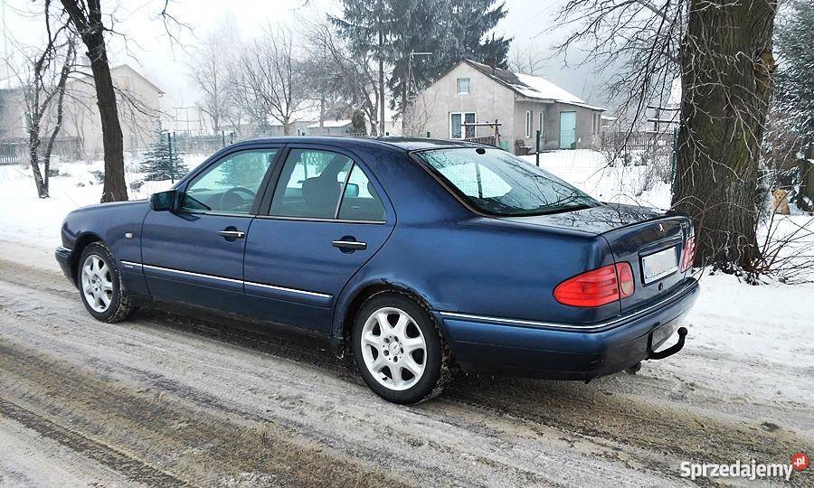 Mercedes W210 E220 Okular Sedan Diesel Rok produkcji 1997 Lubartów