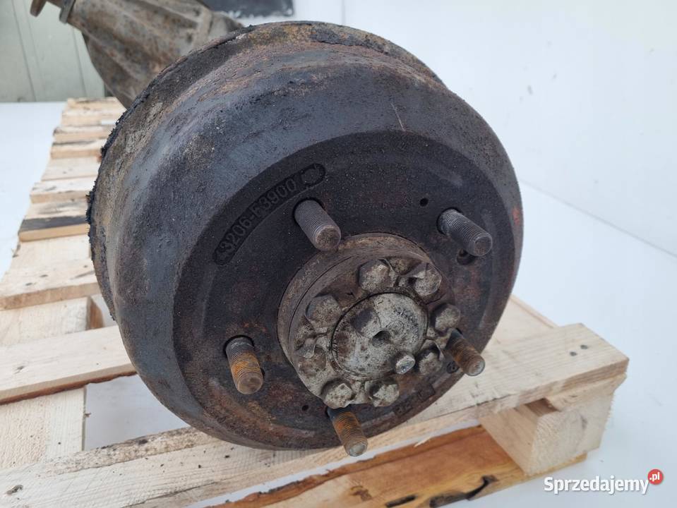 Nissan Cabstar 30 D TD TYLNI MOST TYLNY TYŁ Rudka