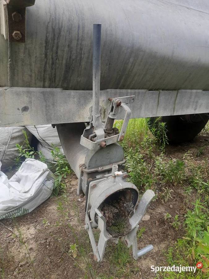Beczkowóz trabant wciągnięty Myszyniec