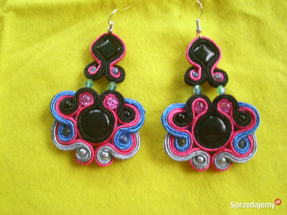 Kolczyki czarne z kolorem sutasz Kolczyki