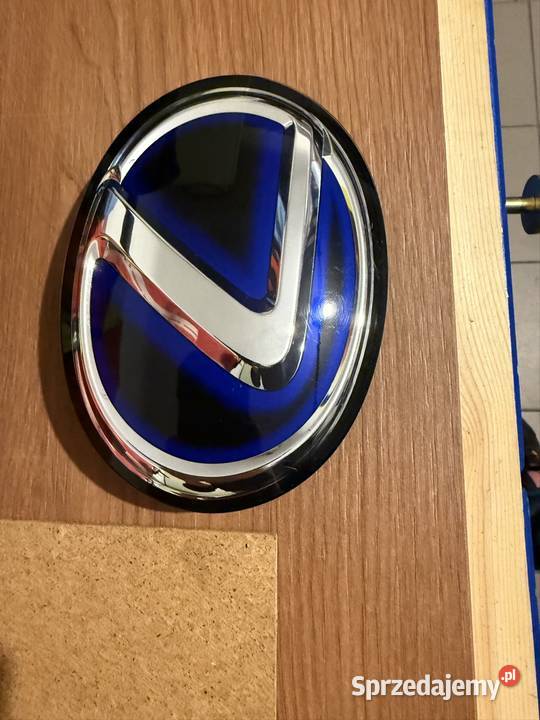 Lexus RX Logo pod radar