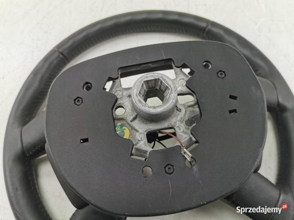 KIEROWNICA MULTIFUNKCYJNA FORD KUGA MK1 C Kierownice