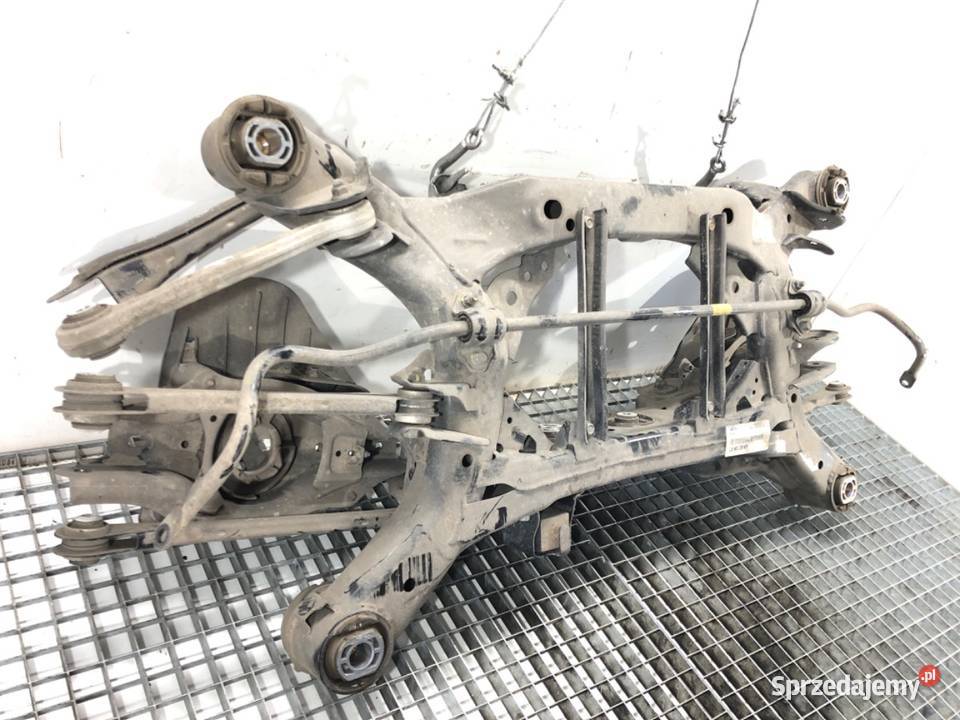 BELKA TYŁ KIA STINGER Hatchback TYLNA