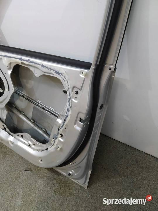 DRZWI PRAWE PRZÓD RAH Hyundai ix35 I 2009 świętokrzyskie