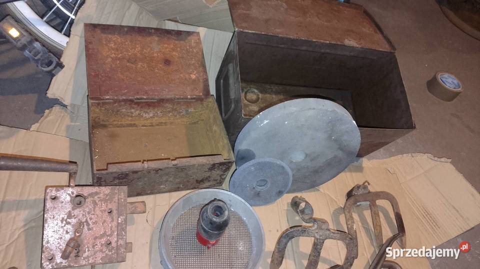 Skrzynki zamek poduszkowy i inne rzeczy Namysłów