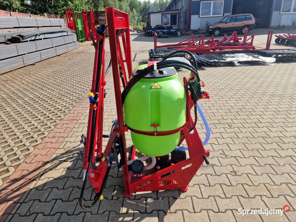 Opryskiwacz 200 litrówlanca 8 Opryskiwacze podkarpackie Tajęcina sprzedam