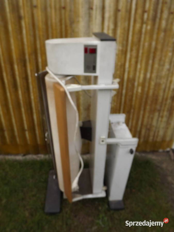 Magiel elektryczny AEG 2500W Szczytno