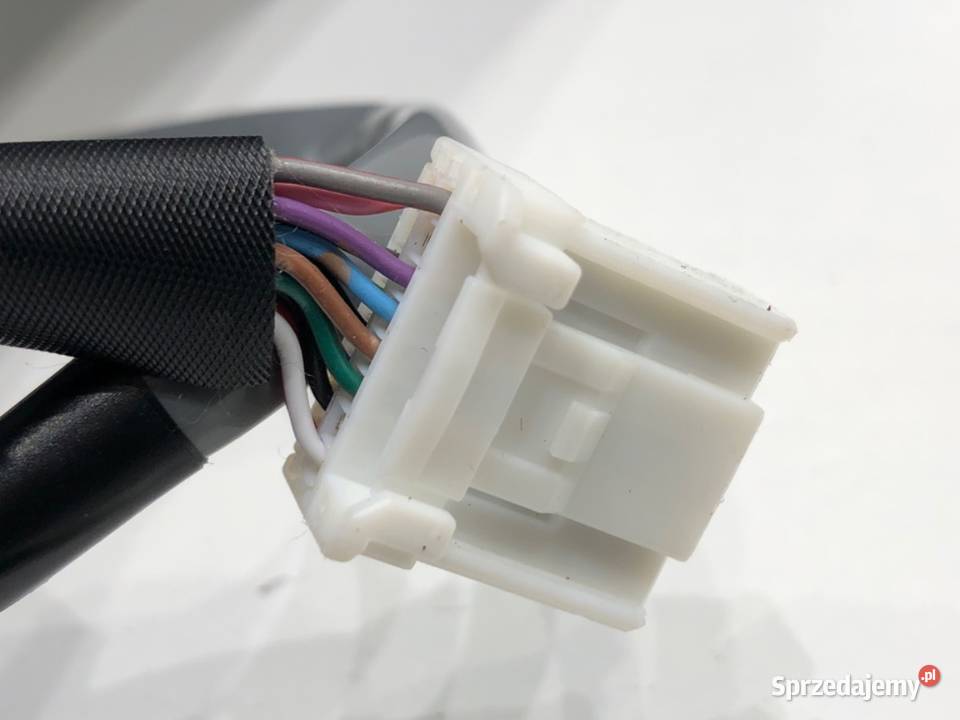 LUSTERKO PRAWY LEXUS LBX Crossover Sonic Chrome