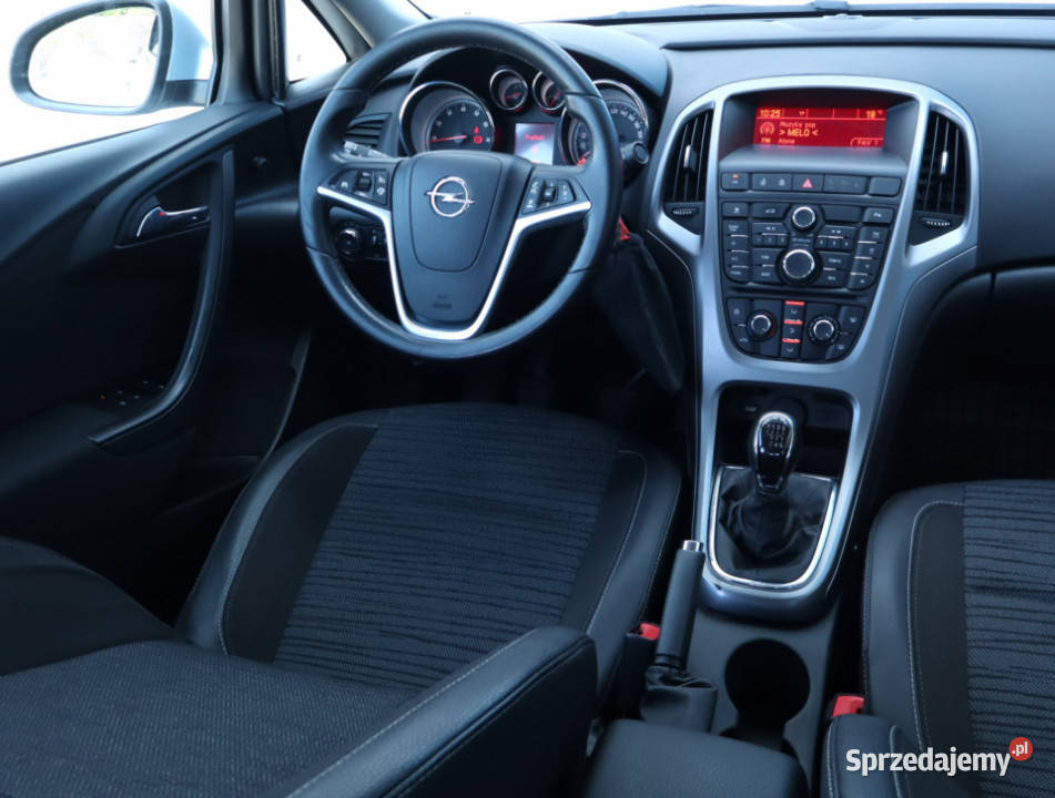 Opel Astra 14 T tempomat Łódź