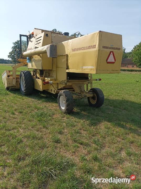 Kombajn zbożowy Holland 1530 łódzkie Lubiszewice