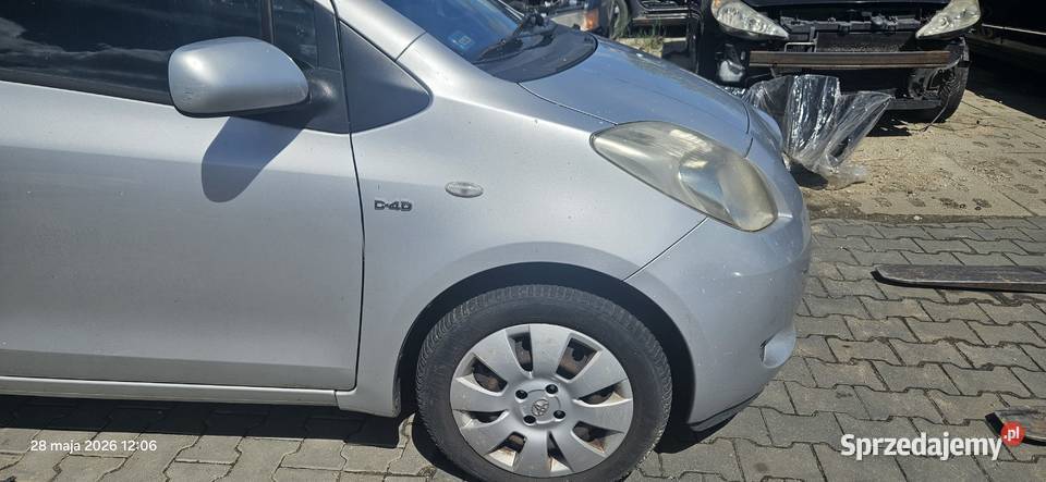 Błotnik lewy prawy przedni Toyota Yaris 2 II osobowe Słońsk
