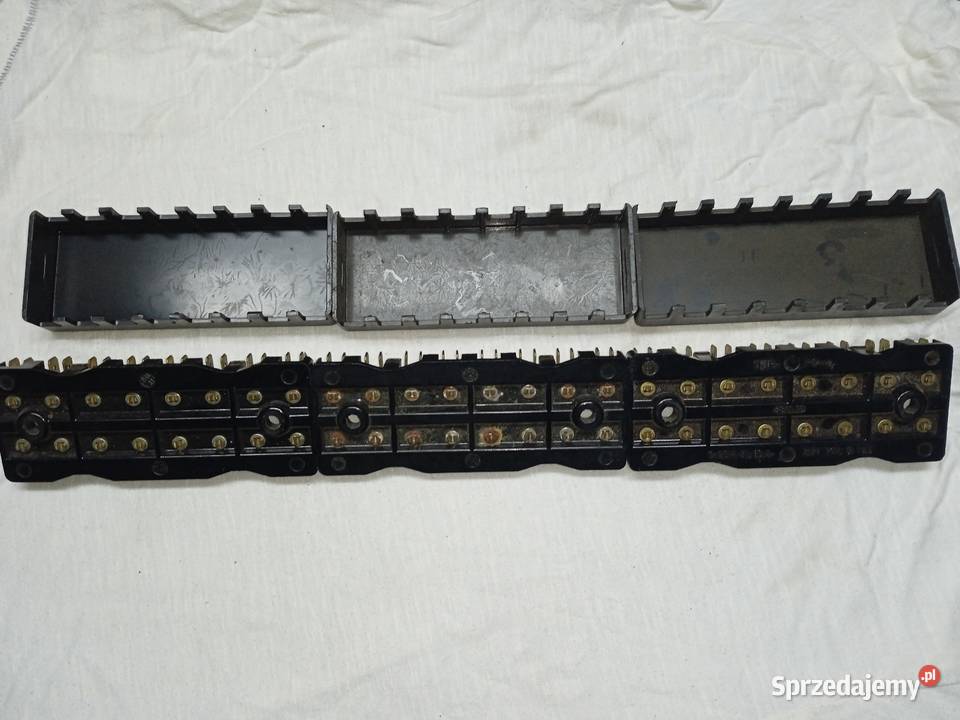 Skrzynki bezpieczników z czasów PRLu Ursus Zetor Pruszcz Gdański