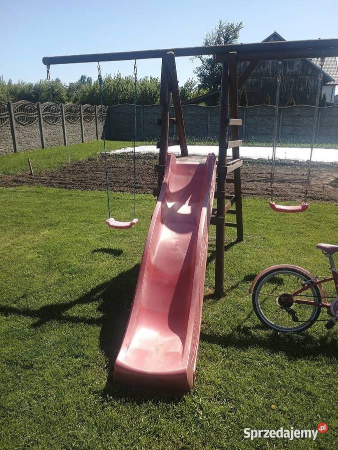 Huśtawka zjeżdżalnia plac zabaw rowerek Busko-Zdrój