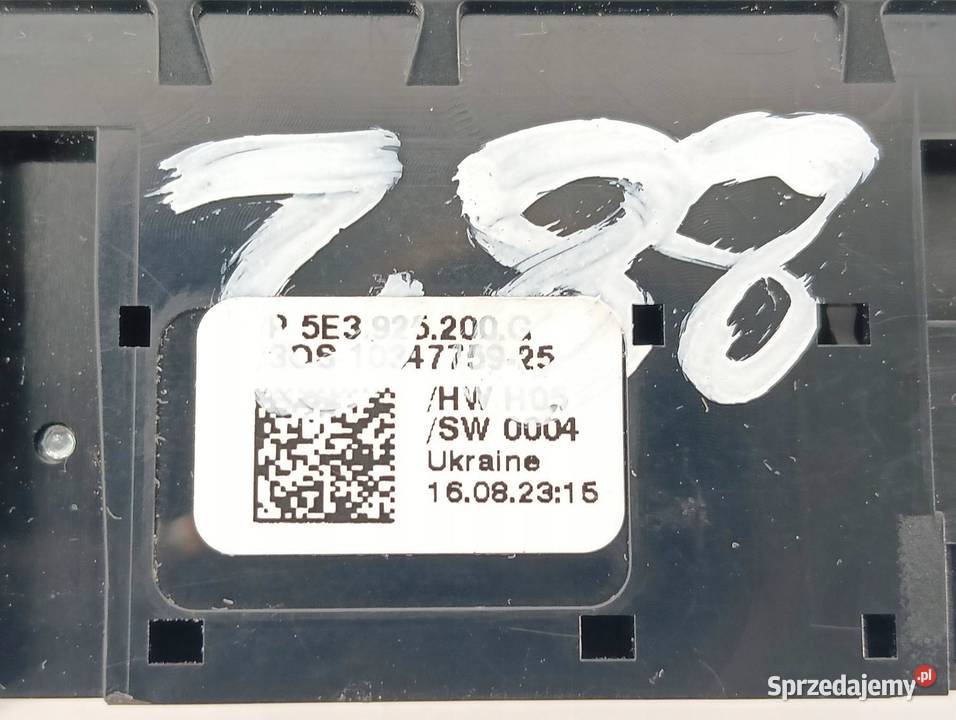 PANEL STEROWANIA 5E3925200G Skoda Octavia IV