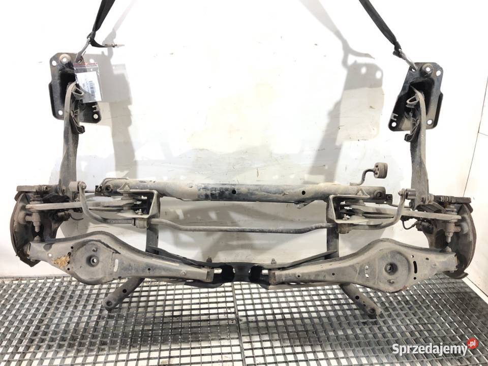 BELKA TYŁ VW PASSAT B7 SedanLimuzyna TYLNA osobowe