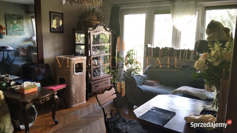 3 pokojowe mieszkanie z duszą na Bielanach