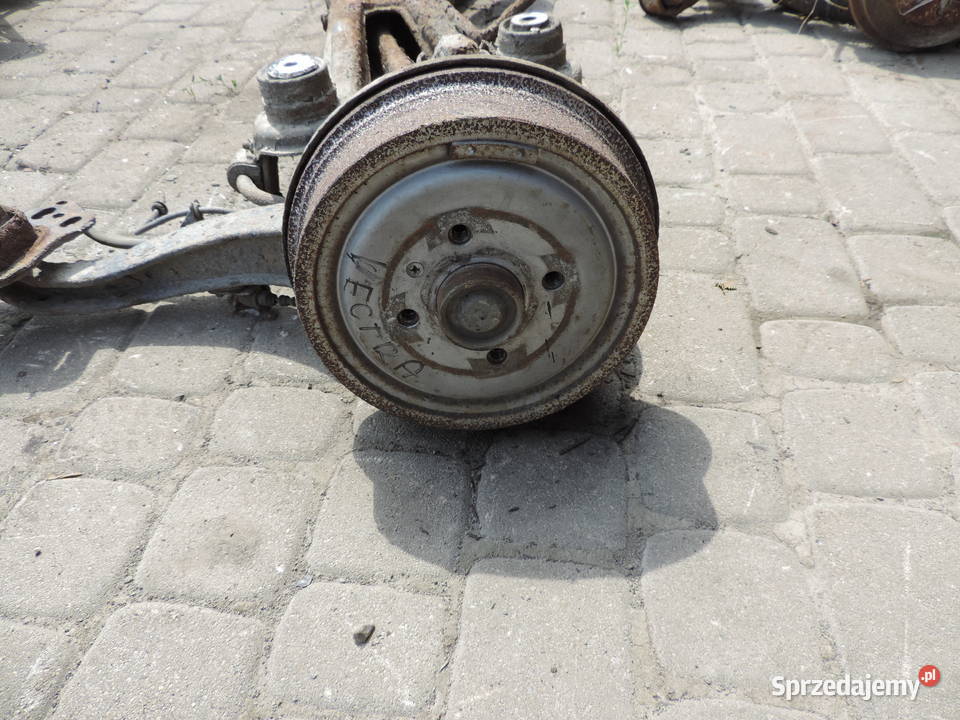 OPEL VECTRA B SEDAN SANKI TRAWERS TYŁ OŚ TYLNA Motoryzacja małopolskie