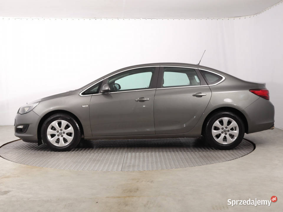 Opel Astra 14 T śląskie