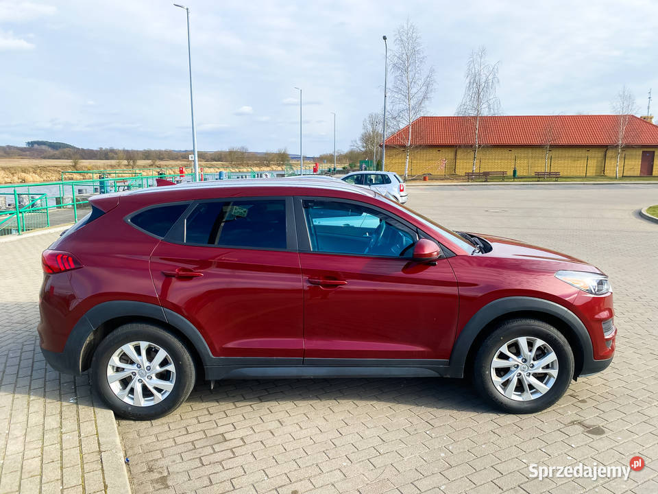 HYUNDAI TUCSON III LIFT 2019 20 BENZYNA 4x4 Rok produkcji 2019 Łomża sprzedam