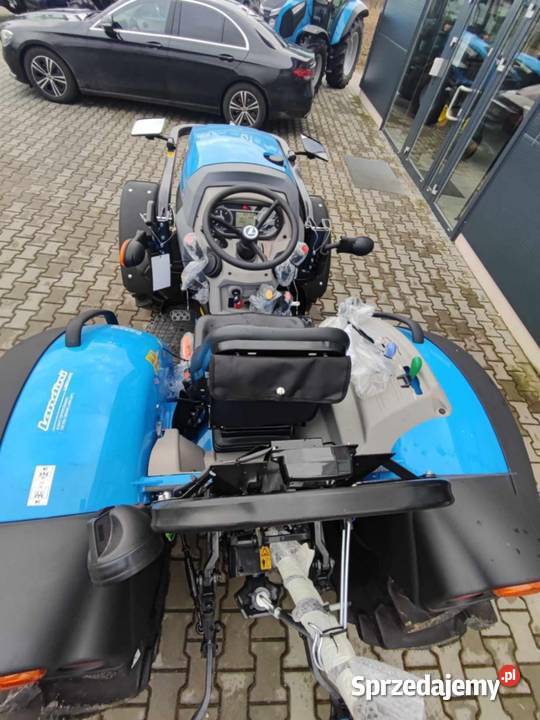 Ciągnik do tuneli foliowych LANDINI Mistral 2055 Sompolno