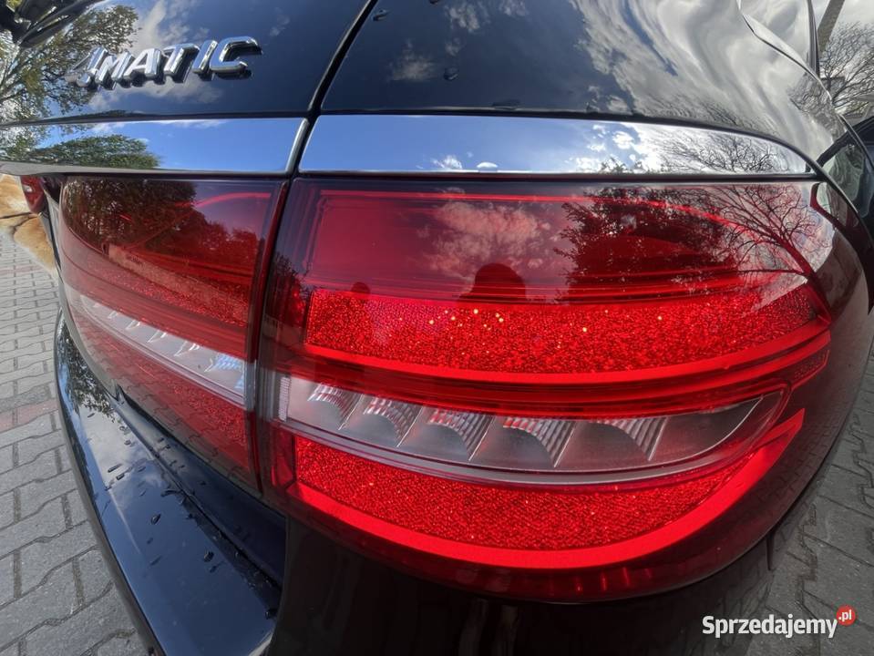 Mercedes E220d 4 matic AMG Niski przebieg salon