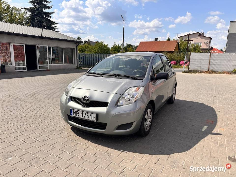 Toyata yaris salon polska bezwypadkowy pierwszy wspomaganie kierownicy Yaris mazowieckie Radom