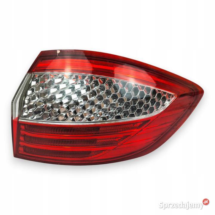 LAMPA PRAWA Ford Mondeo IV MK4 KOMBI 20072010 osobowe Chełm