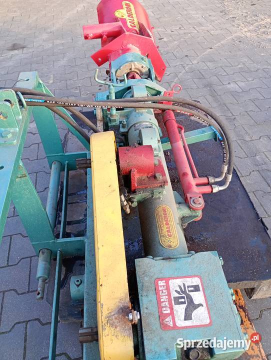 Glebogryzarka podkoronowa z przesuwem CALDERONI nieuszkodzony Zwoleń