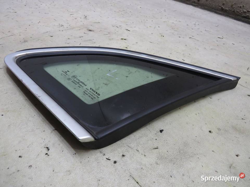 SZYBA KAROSERYJNA BOCZNA PRAWA VOLVO V40 II sprzedam
