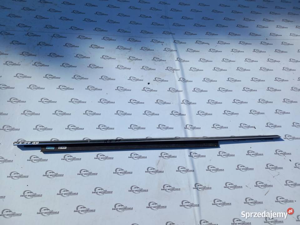 AUDI Q5 8R listwa zgarniająca prawa przód świętokrzyskie Kielce