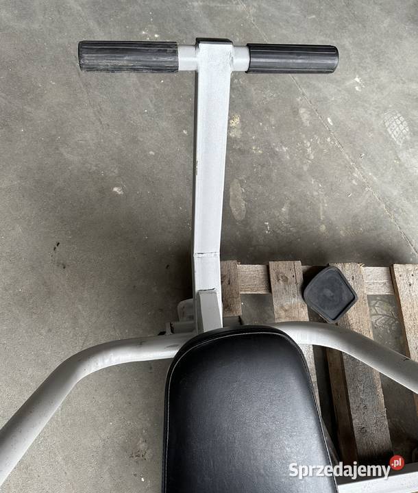 Maszyna na klatkę piersiową Chest Press Wałcz sprzedam