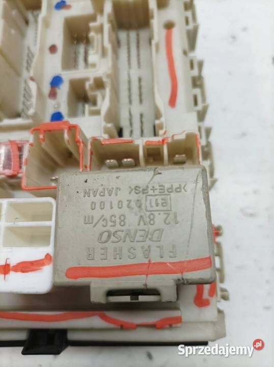 SKRZYNKA BEZPIECZNIKÓW MODUŁ 8273002150A 20 D Rok produkcji 2008