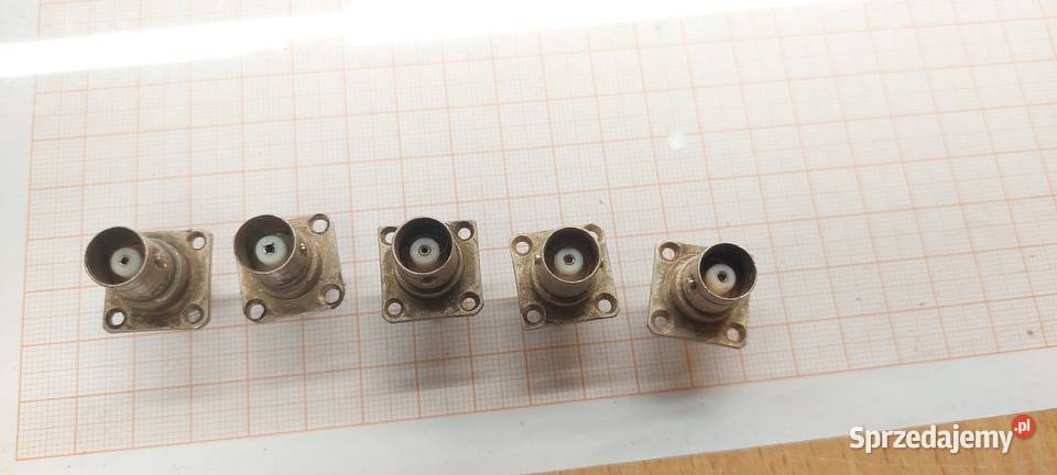 Gniazda BNC 5 A938 Części i akcesoria sprzedam
