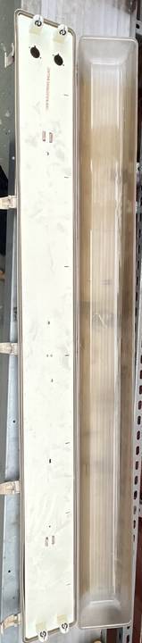 Lampa jarzeniowa w oprawie hermetycznej Pozostałe Szludron