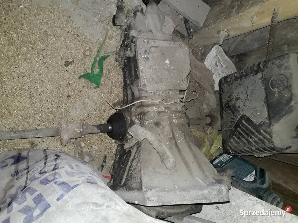 skrzynia Fiat 126p Pozostałe Części