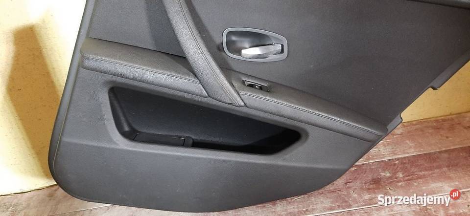 Boczek tapicerka drzwi BMW E60 prawy tył Kombi świętokrzyskie Włoszczowa
