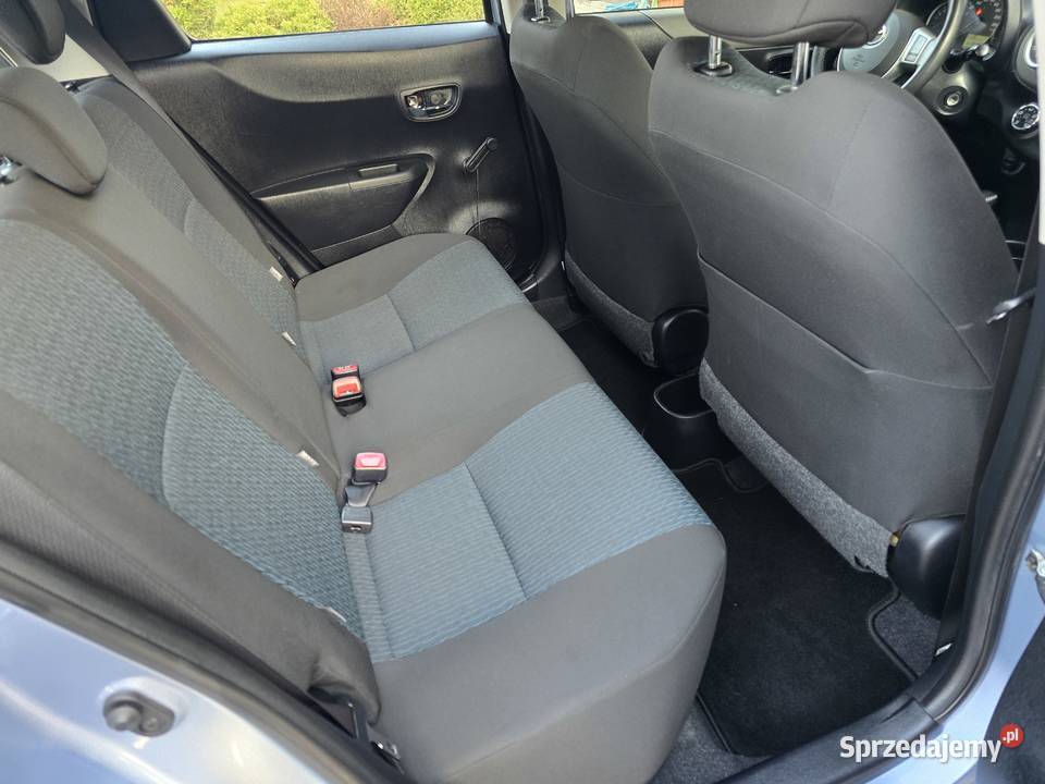 Toyota Yaris 133 VVTi 99 AUTOMAT serwosowany Rok produkcji 2012 Karczew