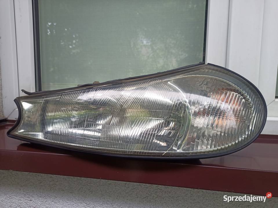 Ford Mondeo MK2 II lampa przednia lewa reflektor osobowe Lampy przednie Sieradz sprzedam